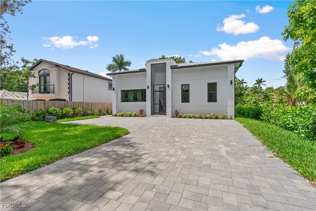 10186 Carolina Street