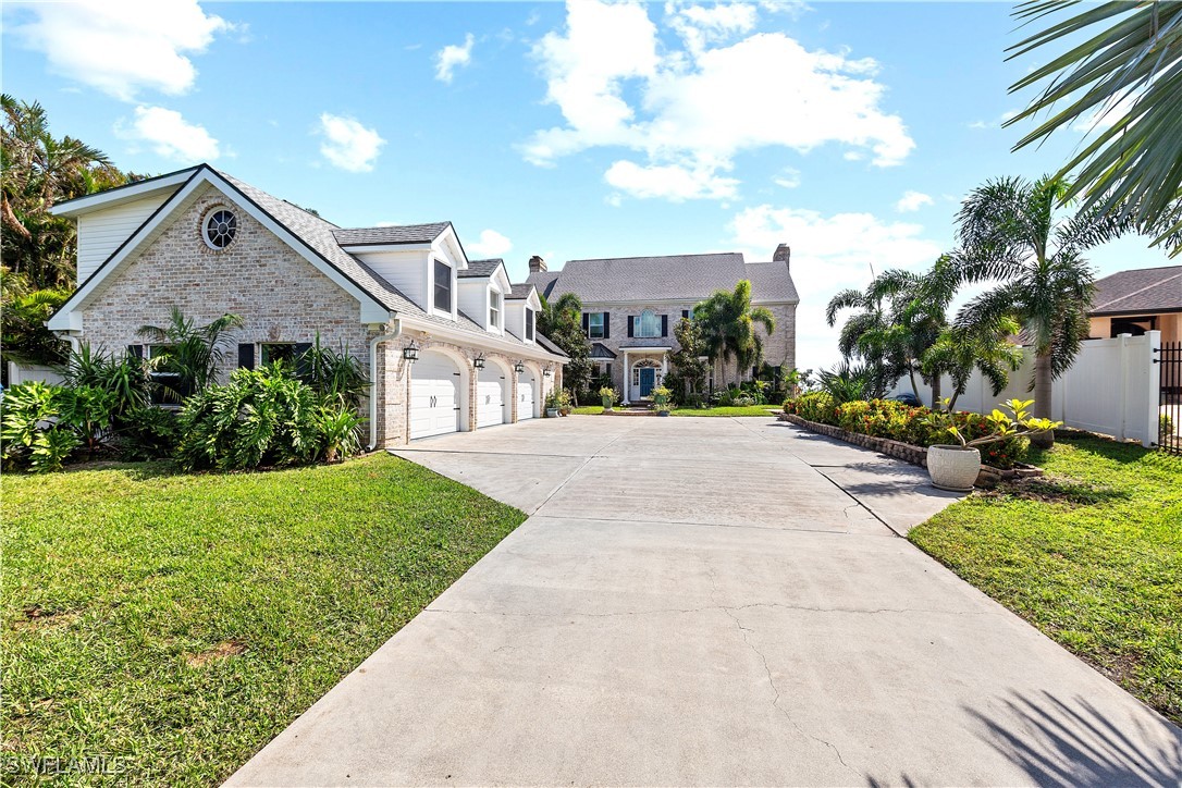 1807 Coral Circle