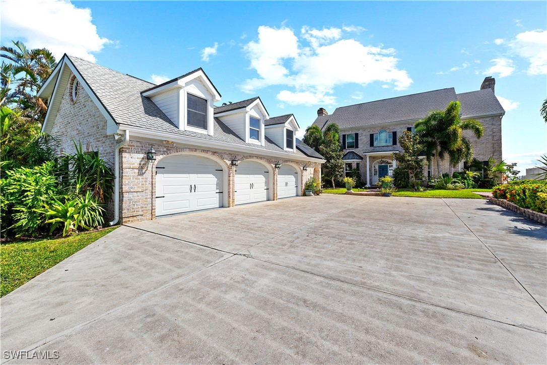 1807 Coral Circle