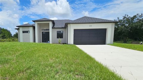 812 Hibiscus Avenue Lehigh Acres FL 33972