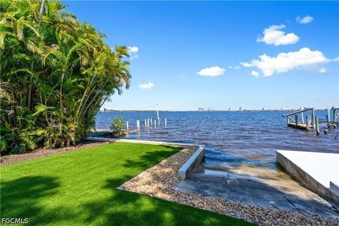 Tiny photo for 752 Overiver Drive, North Fort Myers, FL 33903 (MLS # 2026018620)