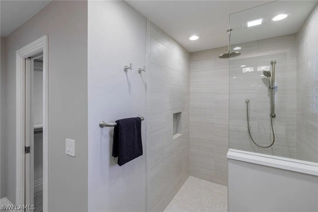 Naples, Florida 34103, United States, 3 Bedrooms Bedrooms, ,4 BathroomsBathrooms,Residential,Active,138560