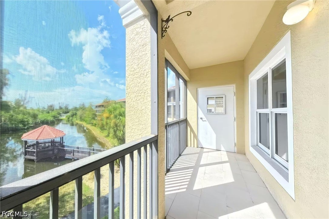 10041 Lake Cove Drive 202