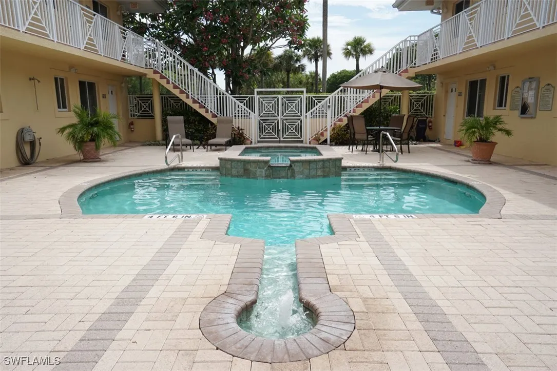 Naples, Florida 34102, United States, 1 Bedroom Bedrooms, ,1 BathroomBathrooms,Residential,Active,138564