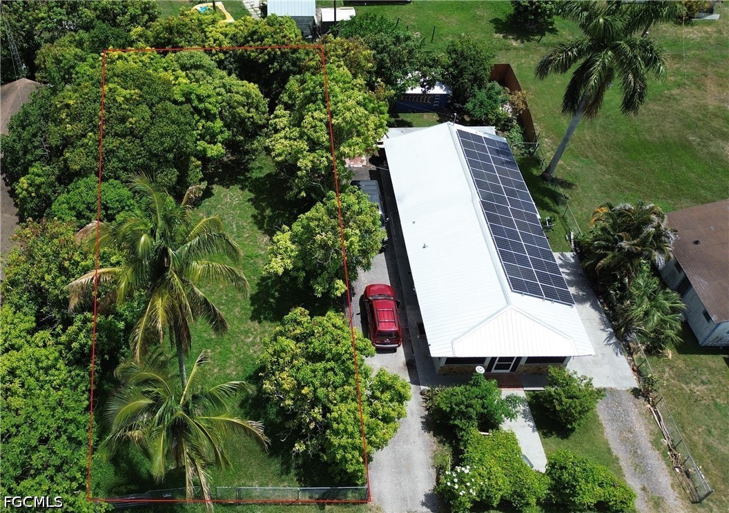 324 E Obispo Avenue