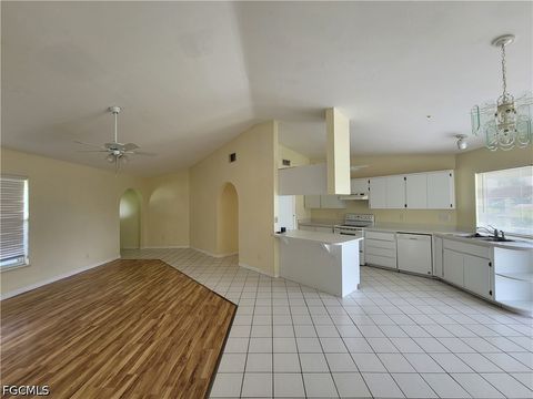 Tiny photo for 22 NE 13th Avenue, Cape Coral, FL 33909 (MLS # 2026019960)