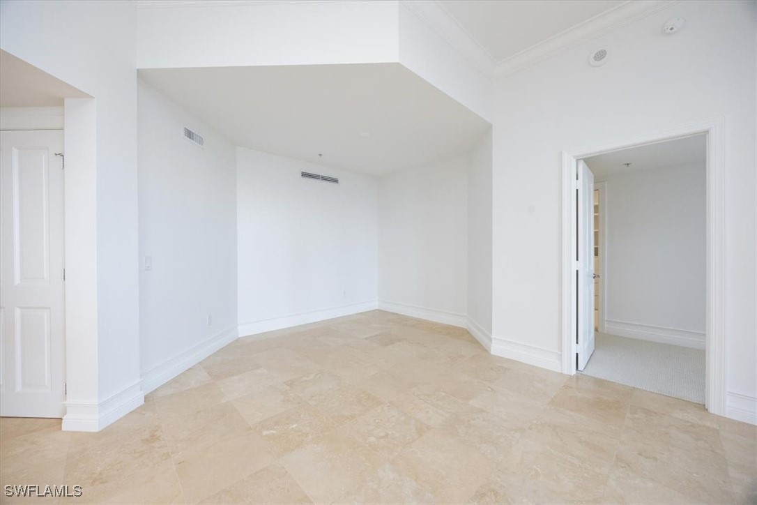 1060 Borghese Lane 2004