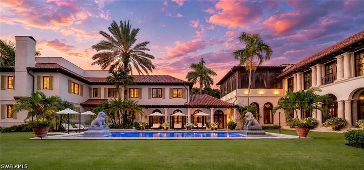 Photo 1 of 37 — 3200 Green Dolphin Lane, Naples, FL 34102