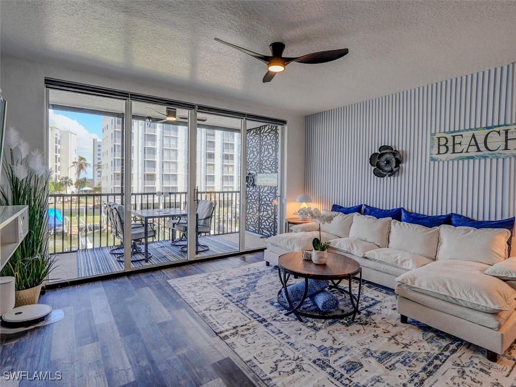 4431 Bay Beach Lane 522