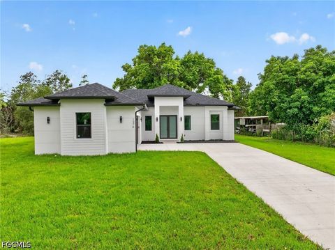 1276 Dove Tree Street Naples FL 34117