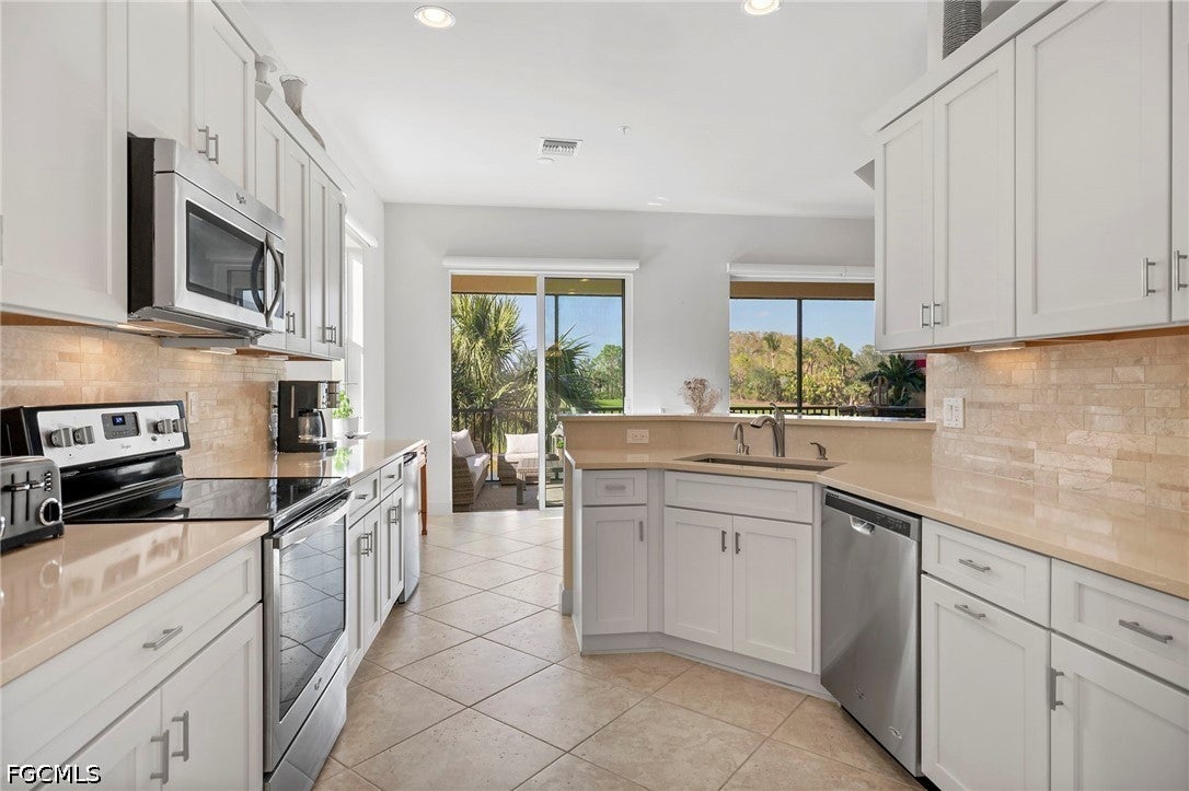 10251 Glastonbury Circle 201