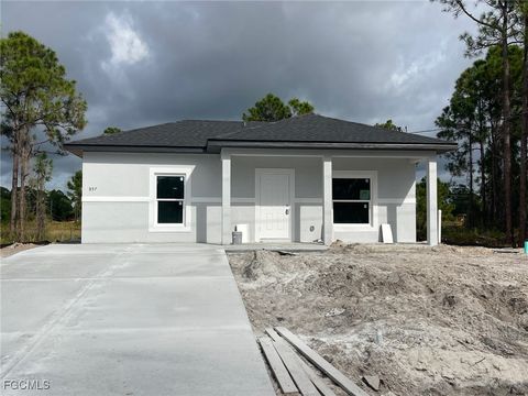 857 Bently Street E Lehigh Acres FL 33974