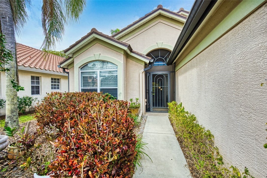 9917 Las Casas Drive