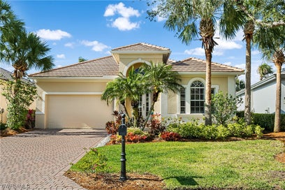 8930 Crown Colony Boulevard Fort Myers FL 33908