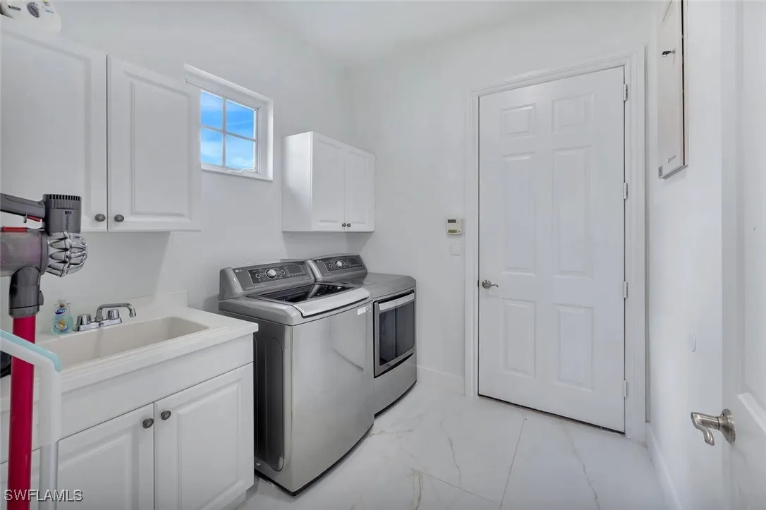 Naples, Florida 34113, United States, 3 Bedrooms Bedrooms, ,3 BathroomsBathrooms,Residential,Active,226562