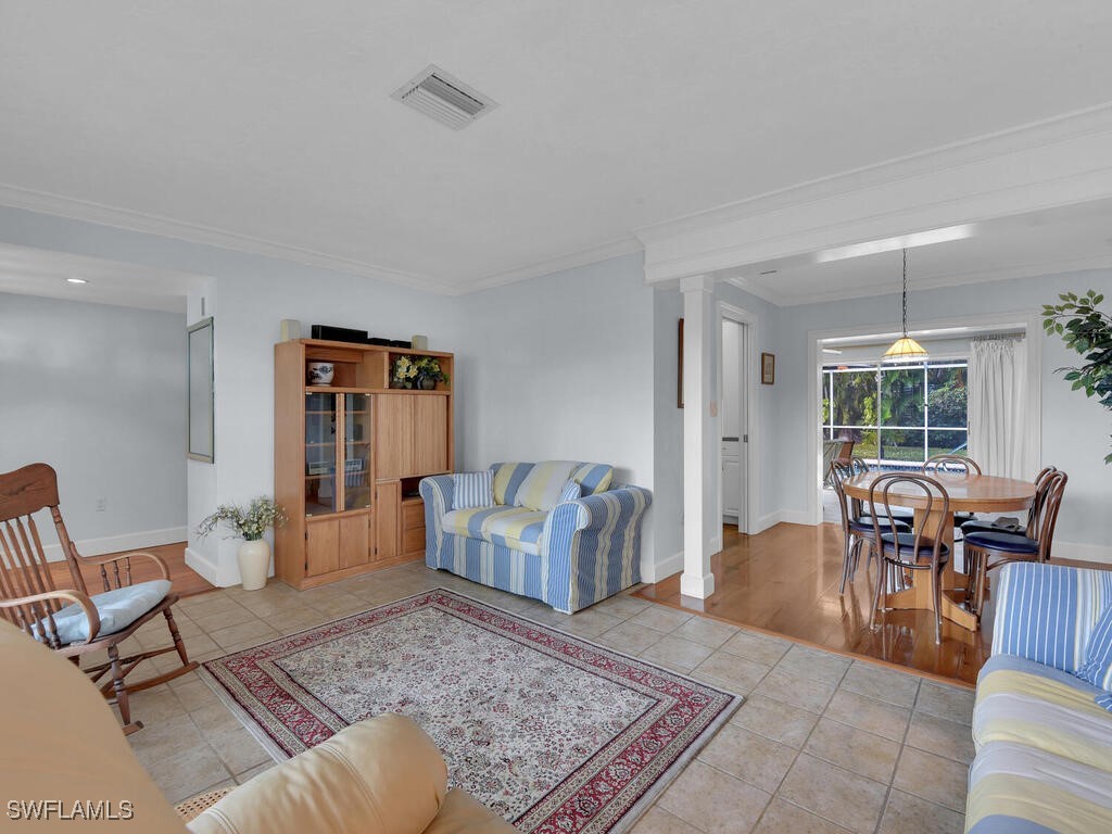 5324 Chippendale Circle E