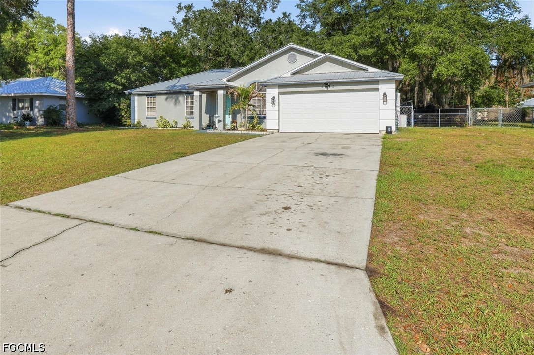 4022 E Sunflower Circle