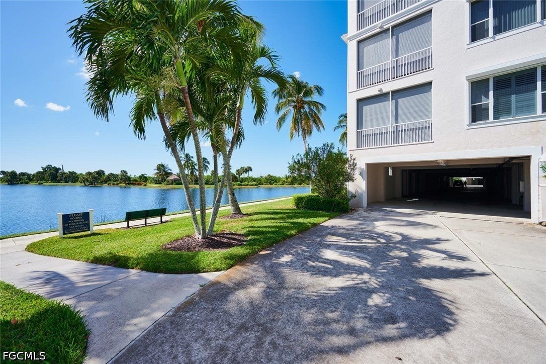 9111 Southmont Cove 401