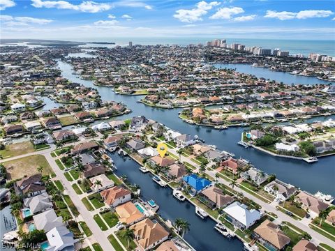 A home in MARCO ISLAND