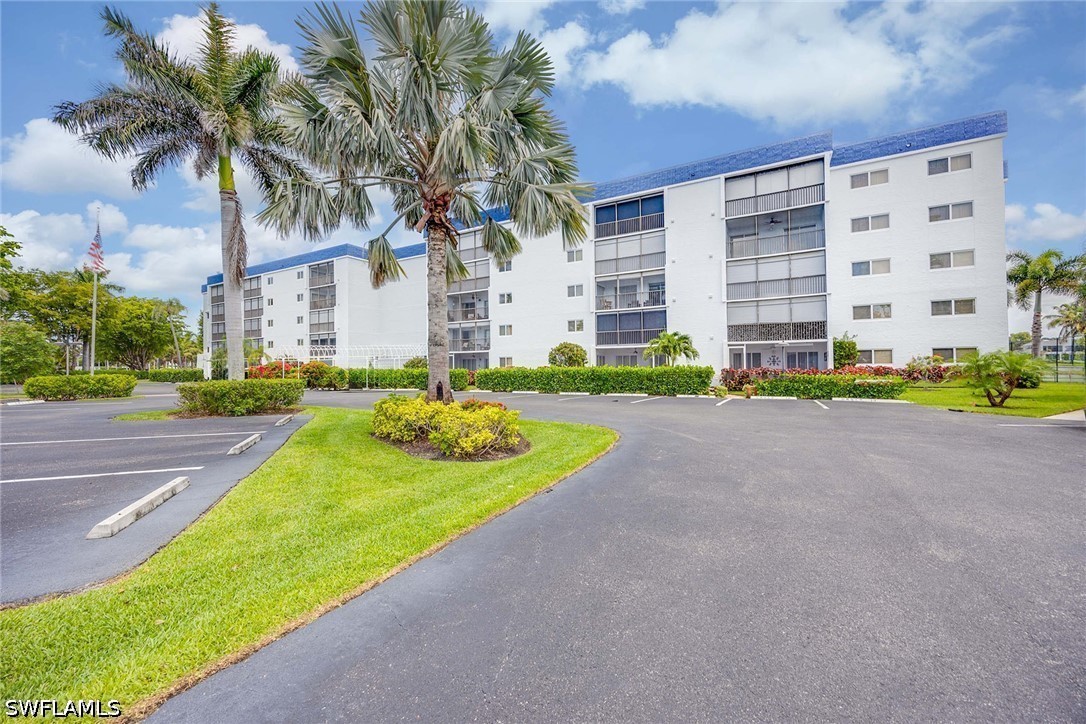 Photo 1 of 34 — 555 Park Shore Drive B408, Naples, FL 34103
