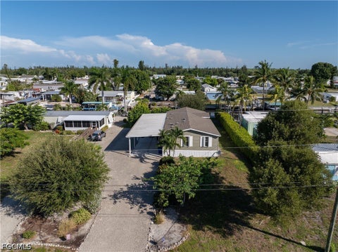 Photo of 4826 Sandpiper Drive SW, St James City, FL 33956 (MLS # 2026036122)