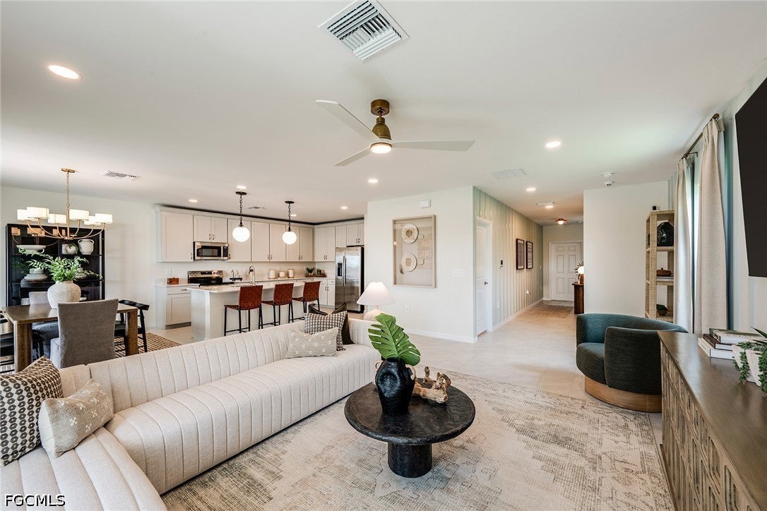 326 Lakeside Hideaway Lane