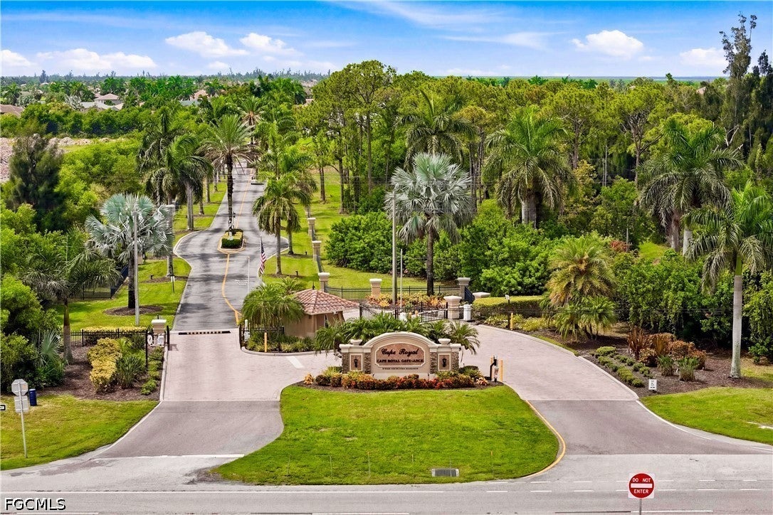 11795 Royal Tee Circle