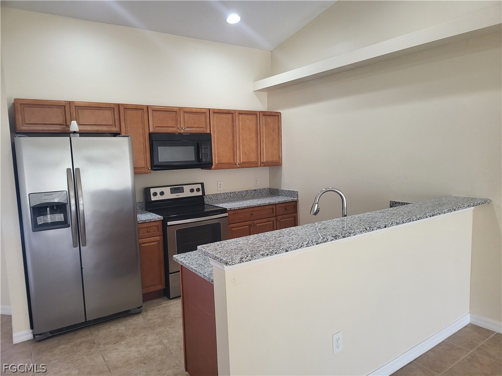 1914/1916 SW 15th Place