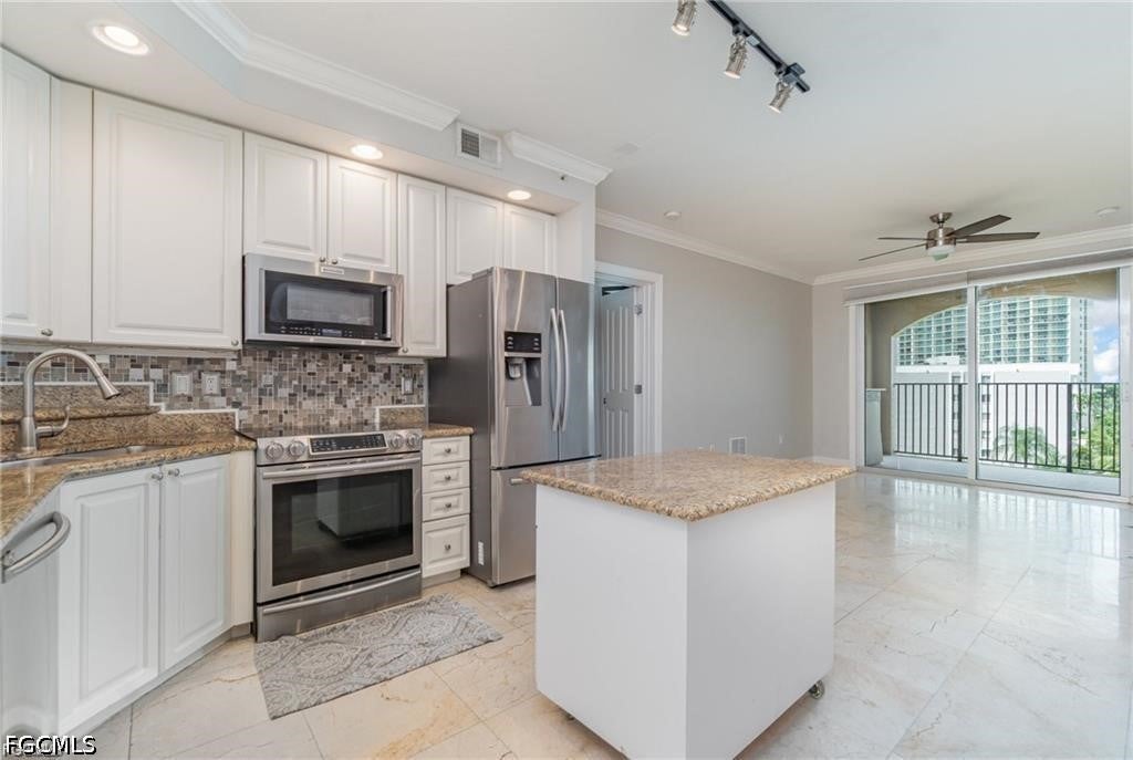 2825 Palm Beach Boulevard 614