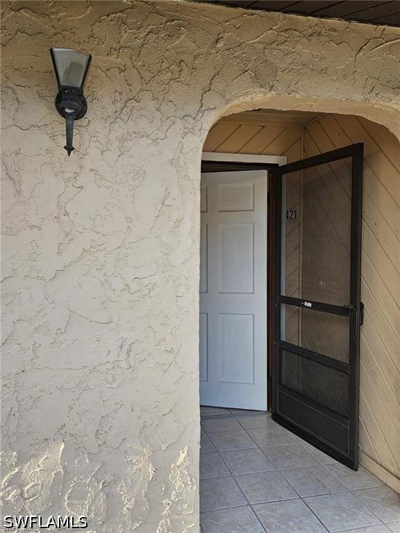 Photo 1 of 12 — 421 SE 24th Avenue, Cape Coral, FL 33990