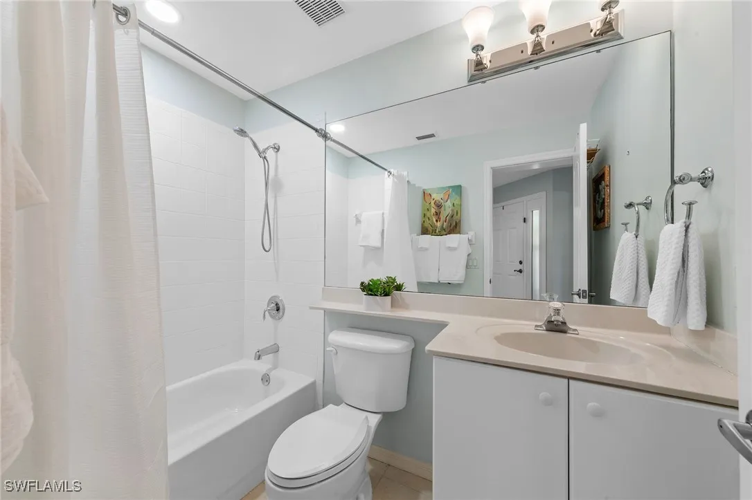 Bonita Springs, Florida 34135, United States, 2 Bedrooms Bedrooms, ,2 BathroomsBathrooms,Residential,Active,209225