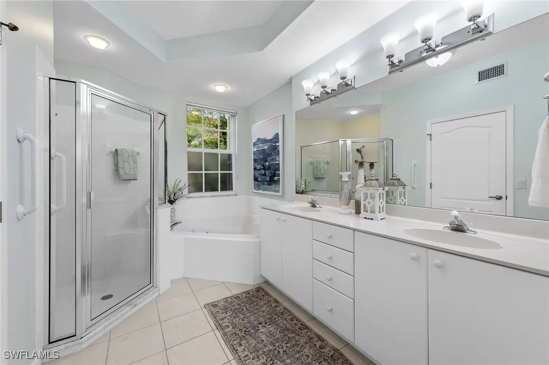 Bonita Springs, Florida 34135, United States, 2 Bedrooms Bedrooms, ,2 BathroomsBathrooms,Residential,Active,209225