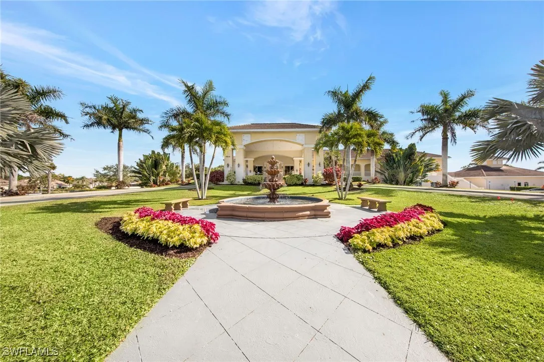 Bonita Springs, Florida 34135, United States, 2 Bedrooms Bedrooms, ,2 BathroomsBathrooms,Residential,Active,209225