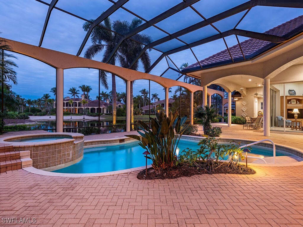 1833 PLUMBAGO Lane