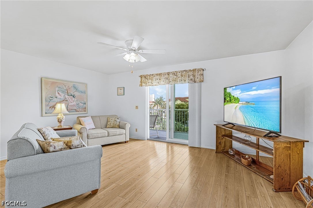 4591 Bay Beach Lane 393