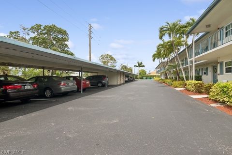 A home in NAPLES