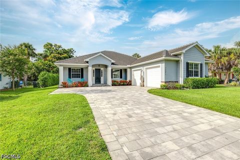 Photo of 1221 La Faunce Way, Fort Myers, FL 33919 (MLS # 2026019840)