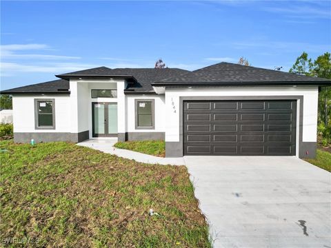 1844 Richmond Avenue N Lehigh Acres FL 33972