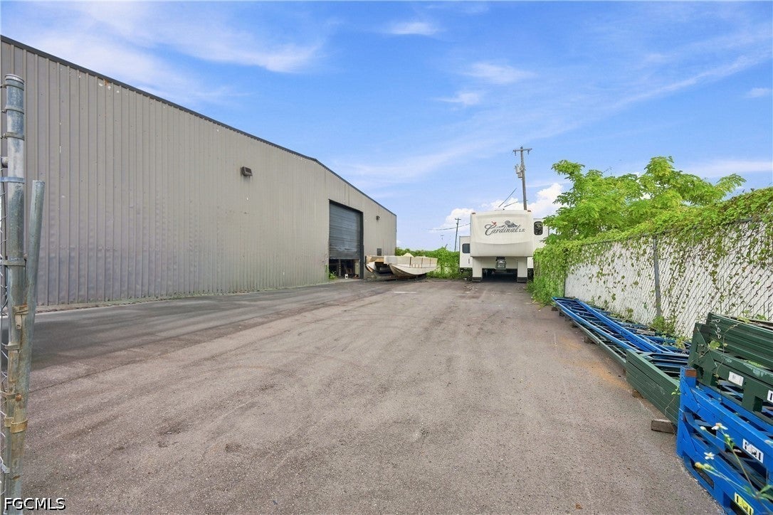 3535/3537 Dora Street