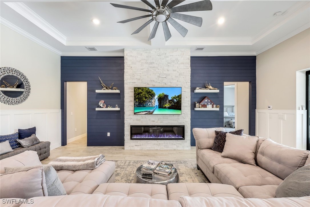 9112 Snowy Owl Way