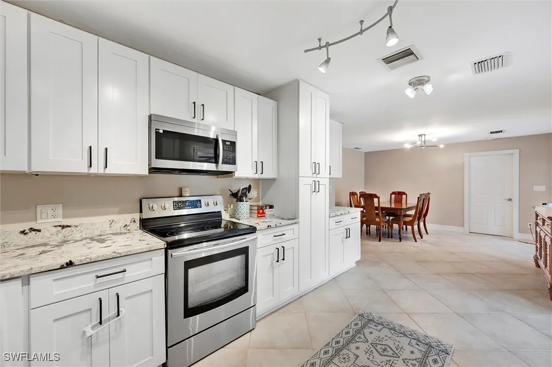 Naples, Florida 34117, United States, 3 Bedrooms Bedrooms, ,2 BathroomsBathrooms,Residential,Active,225290