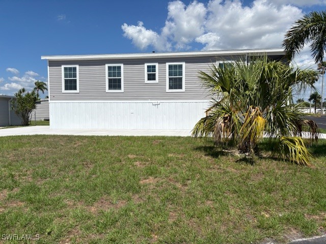 302 W Shoreland Drive