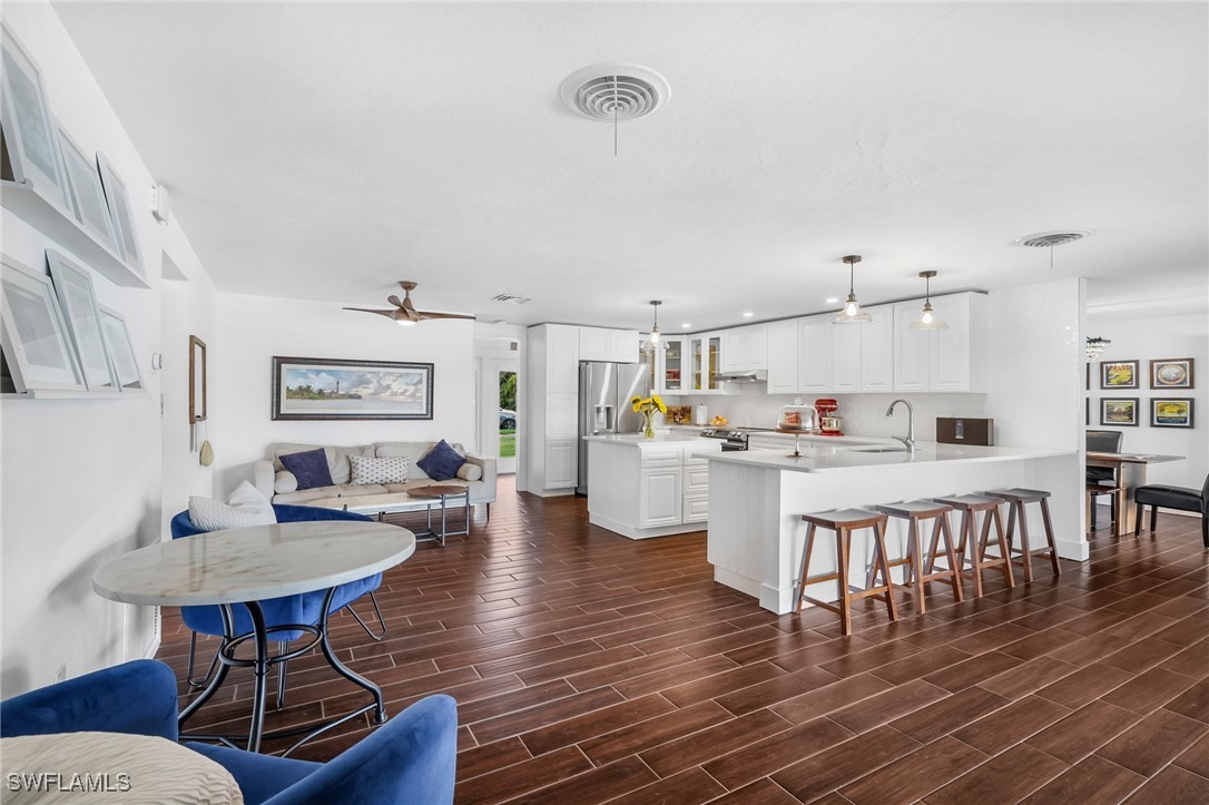 541 Bayside Drive
