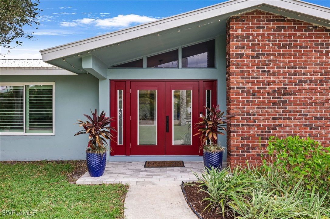 541 Bayside Drive