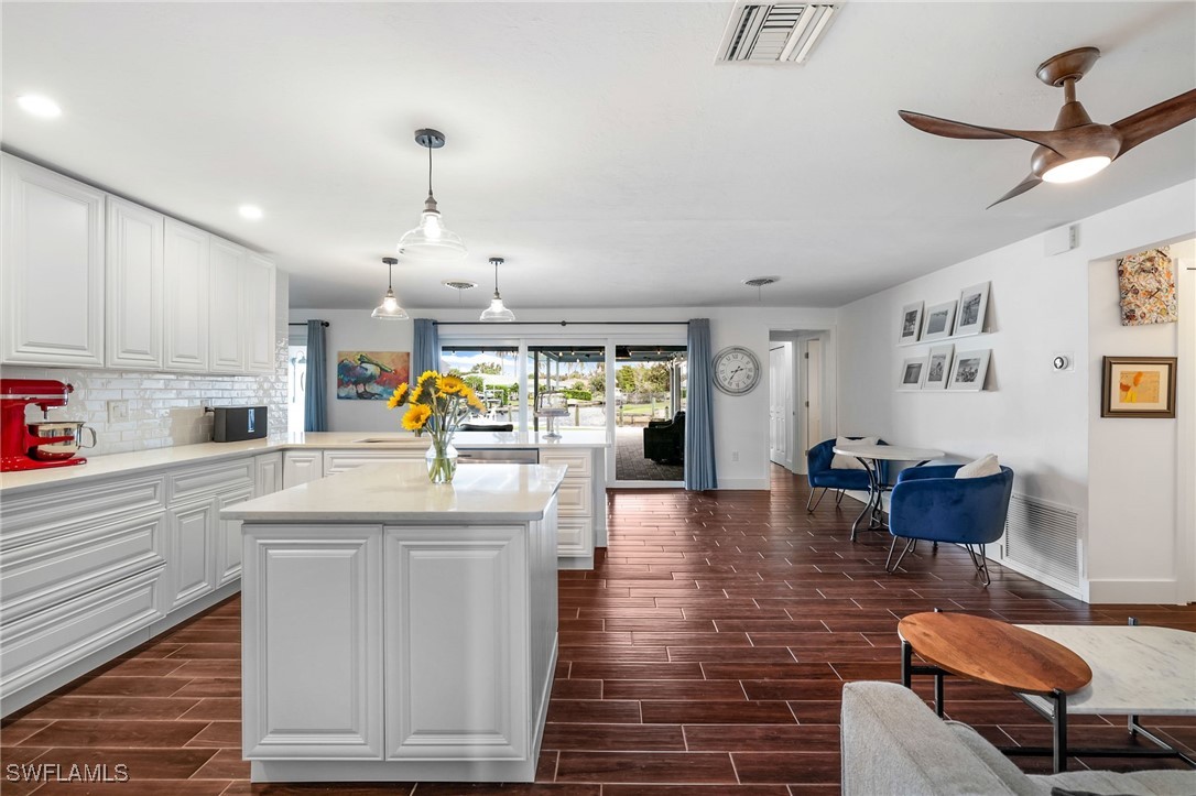 541 Bayside Drive