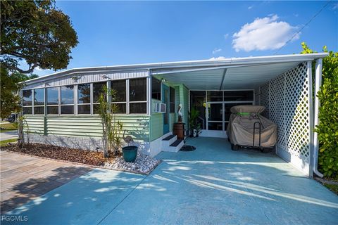 123 Conestoga Trail North Fort Myers FL 33917