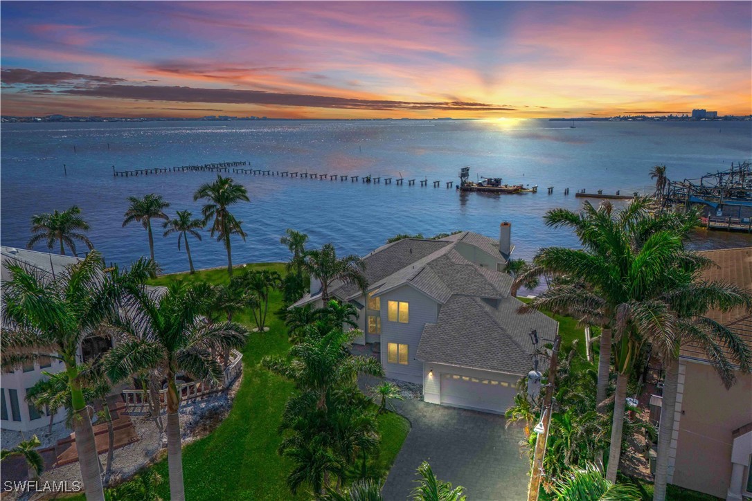1202 Flamingo Drive