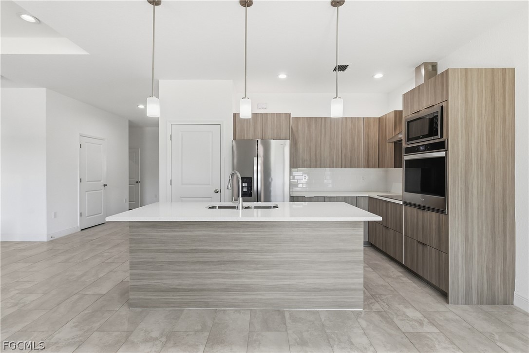 1300 E BUCKNELL Lane