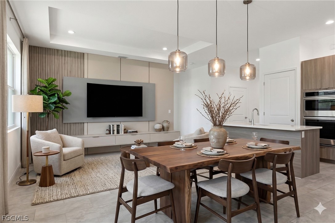 1300 E BUCKNELL Lane