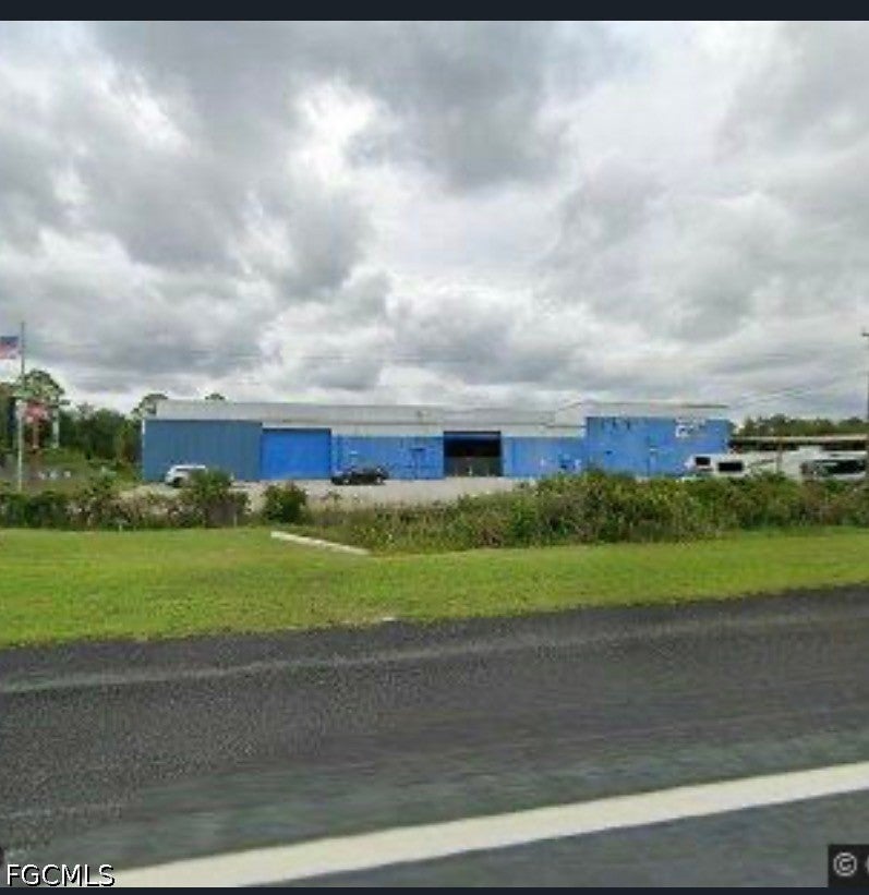 11155 Tamiami Trail S